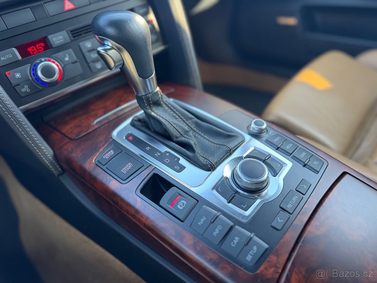 2007 Audi S6 - 12