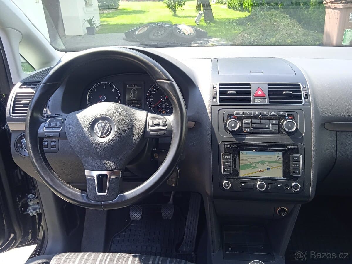 2011 Volkswagen TOURAN - 12