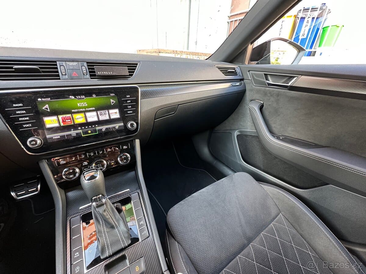 2023 Škoda SUPERB - 12
