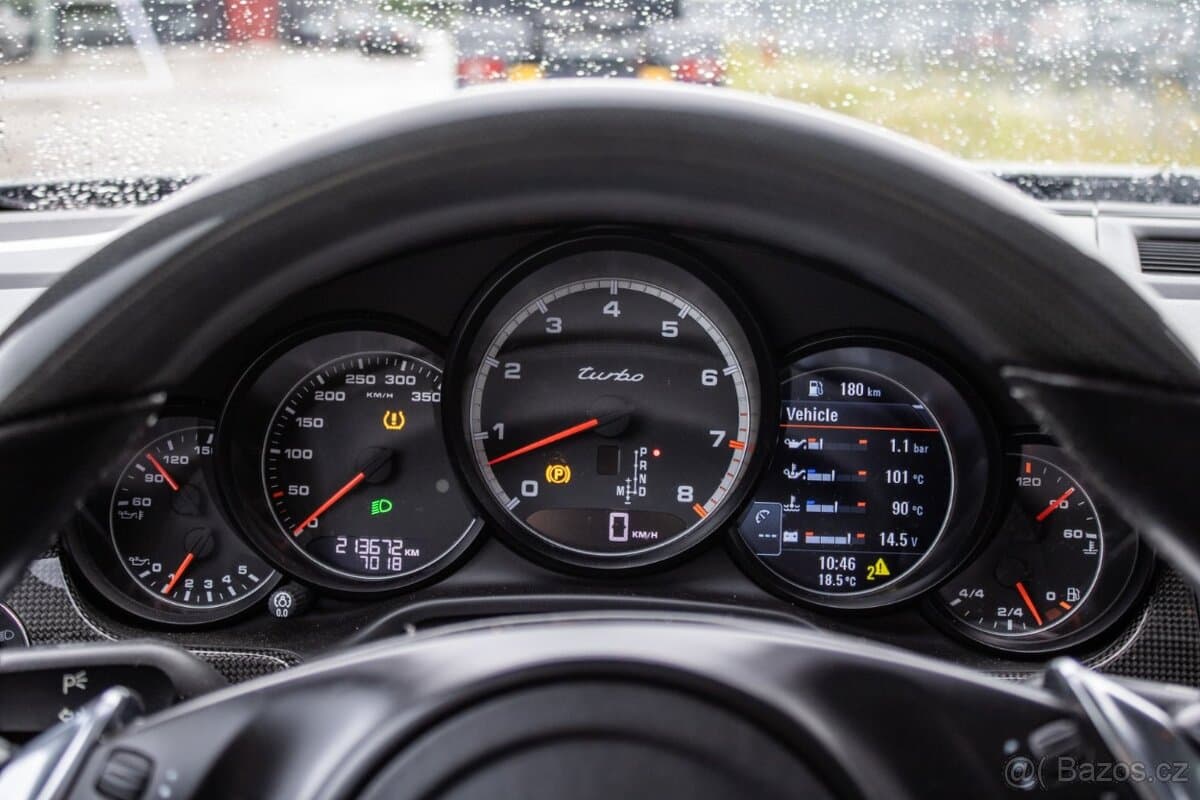 2010 Porsche PANAMERA - 12