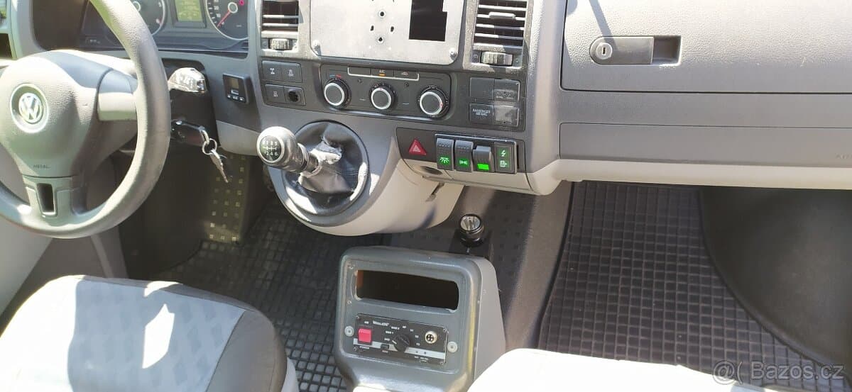 2015 Volkswagen TRANSPORTER - 12