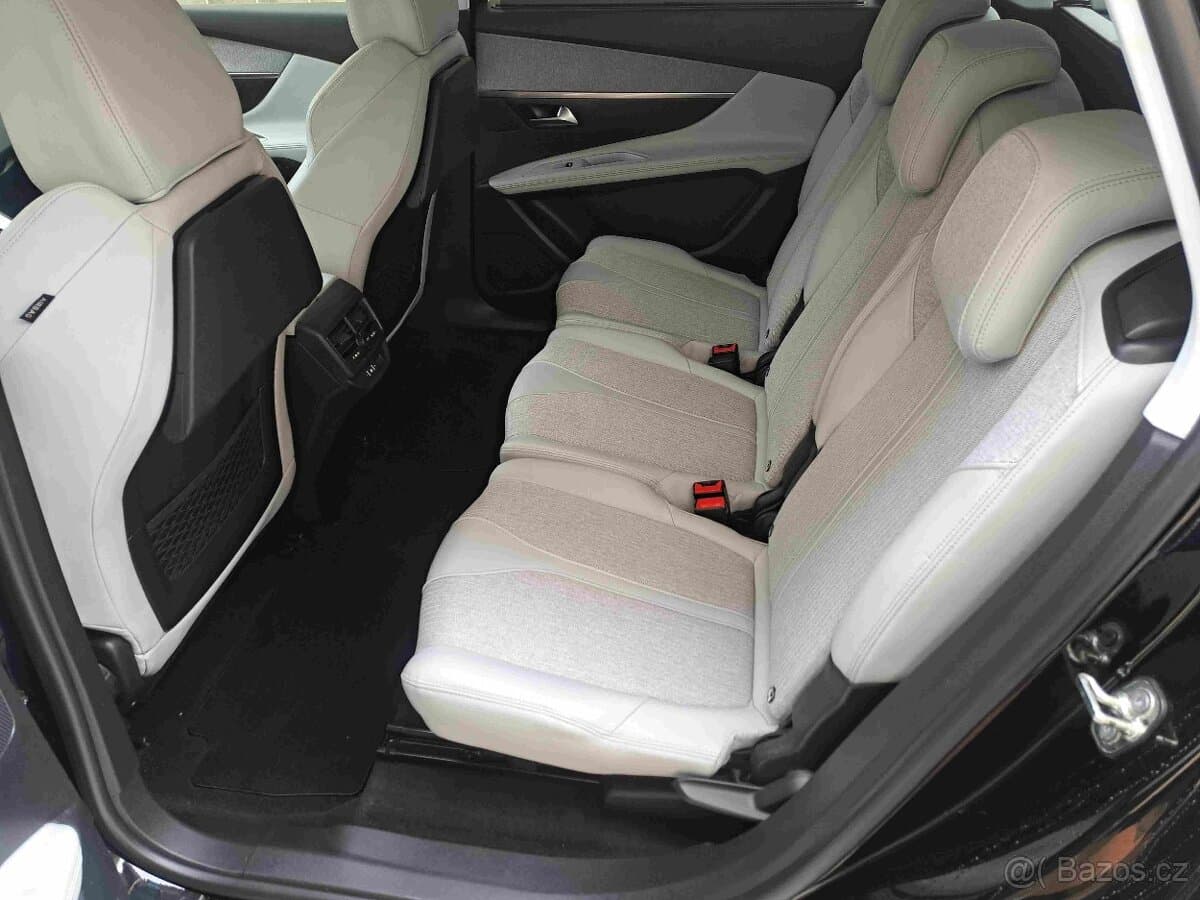 2020 Peugeot 5008 - 12