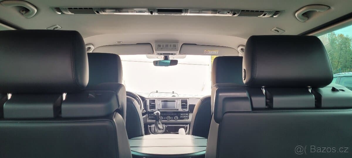 2017 Volkswagen MULTIVAN - 12