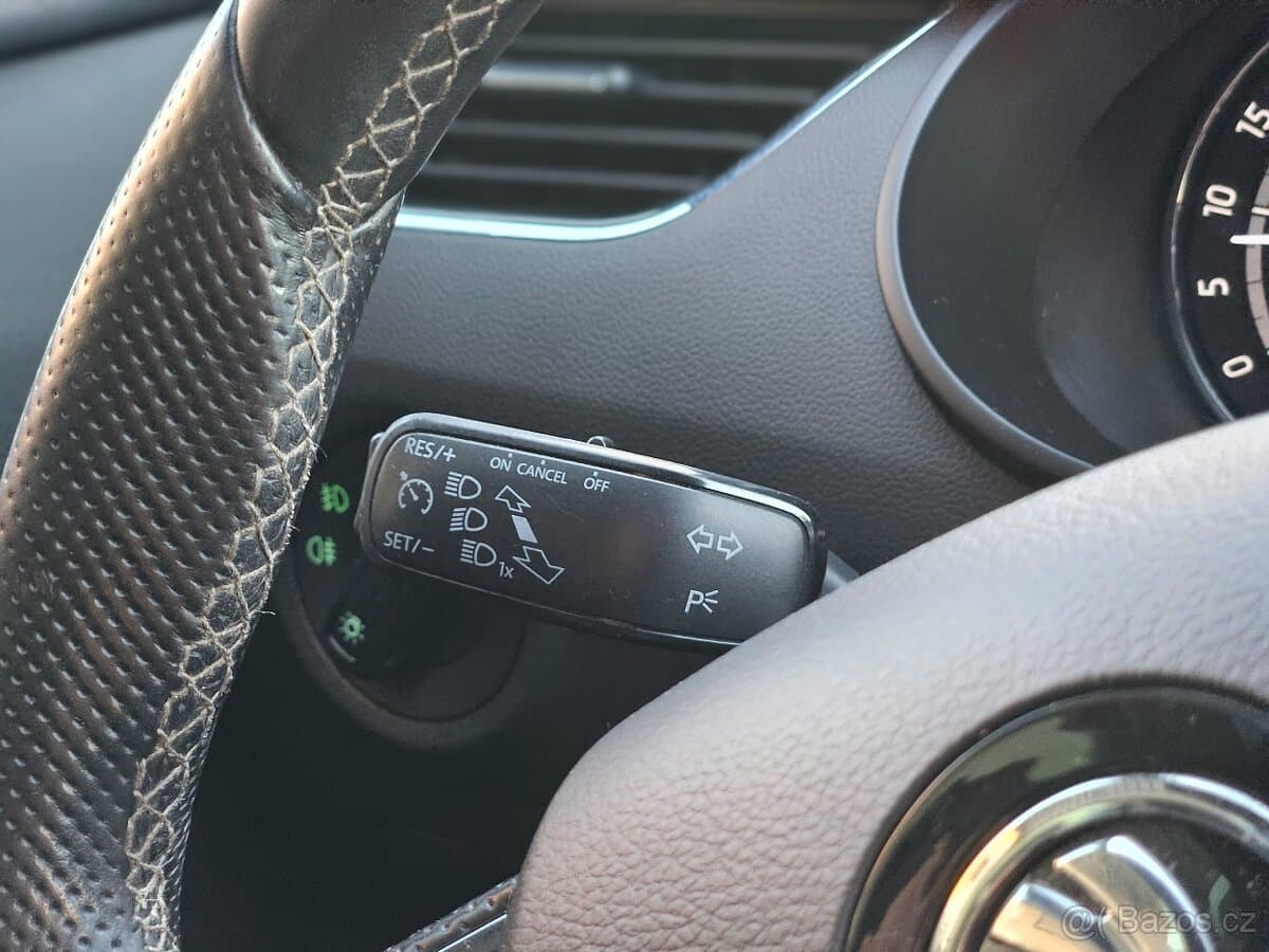 2015 Škoda OCTAVIA - 12