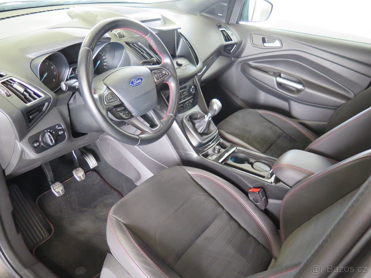 2018 Ford KUGA - 12
