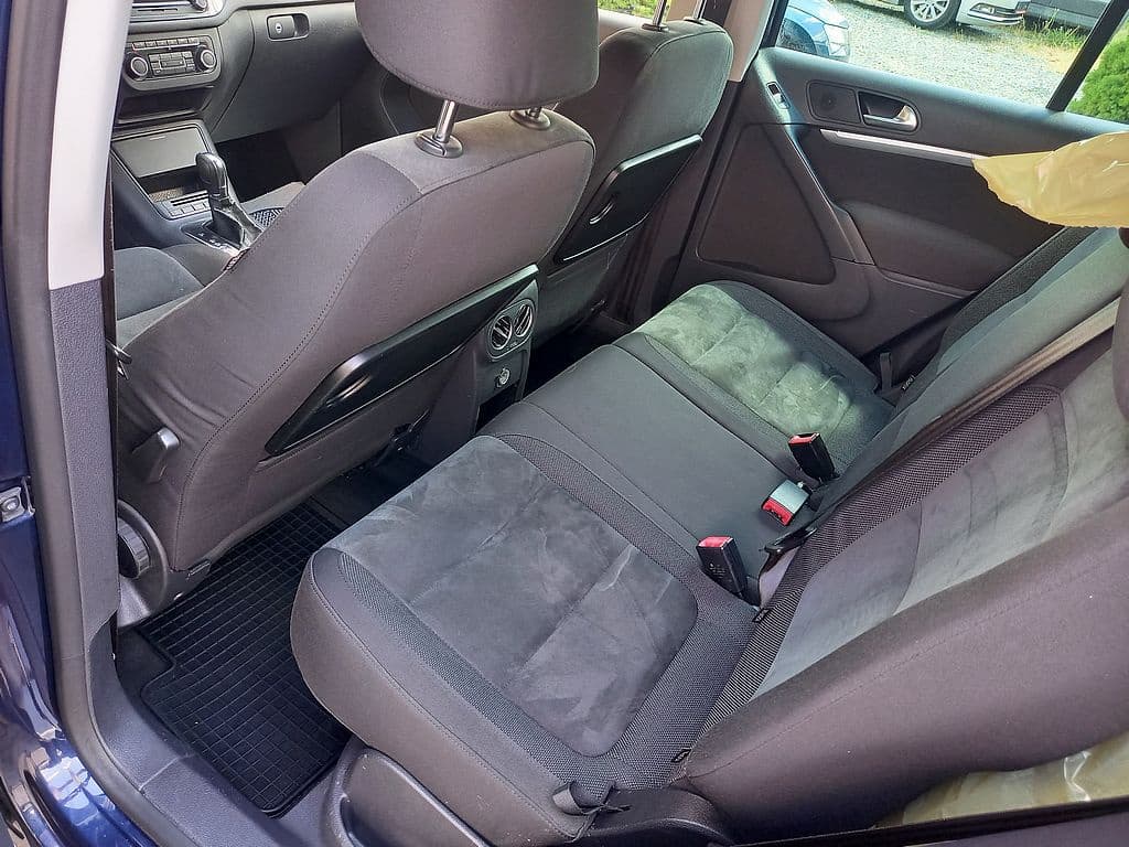 2012 Volkswagen TIGUAN - 12