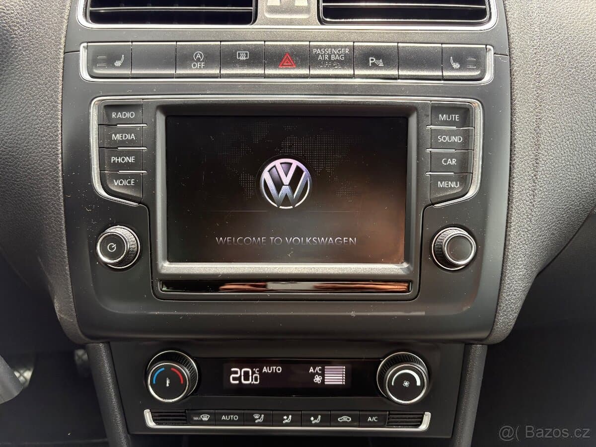 2016 Volkswagen POLO - 12