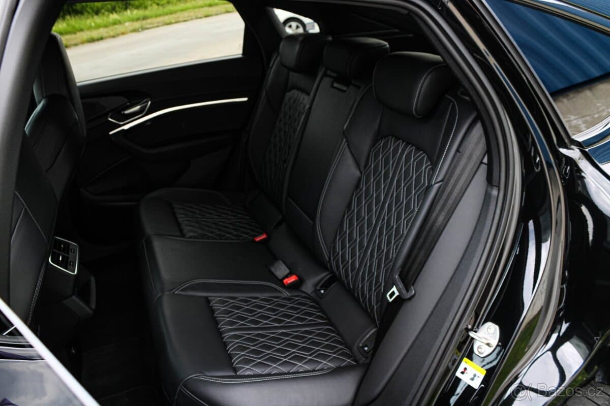 2022 Audi TT - 12