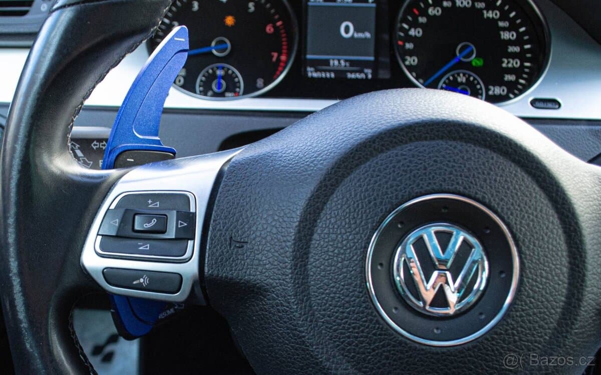 2010 Volkswagen PASSAT CC - 12