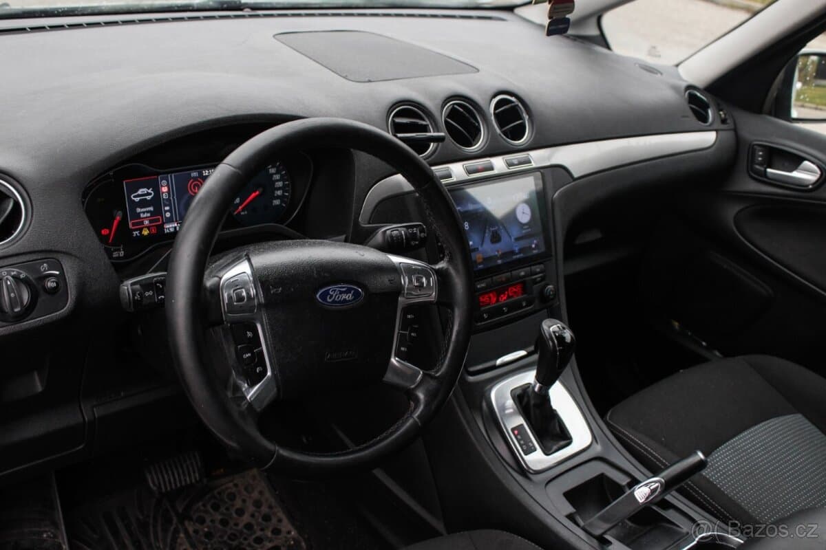 2015 Ford GALAXY - 12