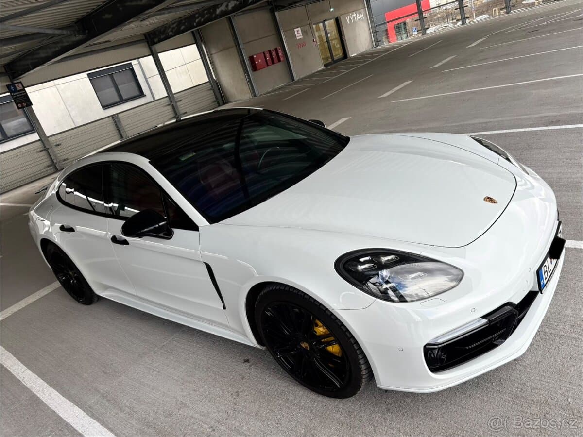 2017 Porsche PANAMERA - 12