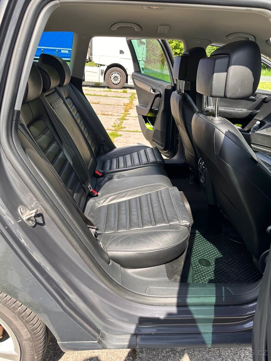 2013 Volkswagen PASSAT - 12