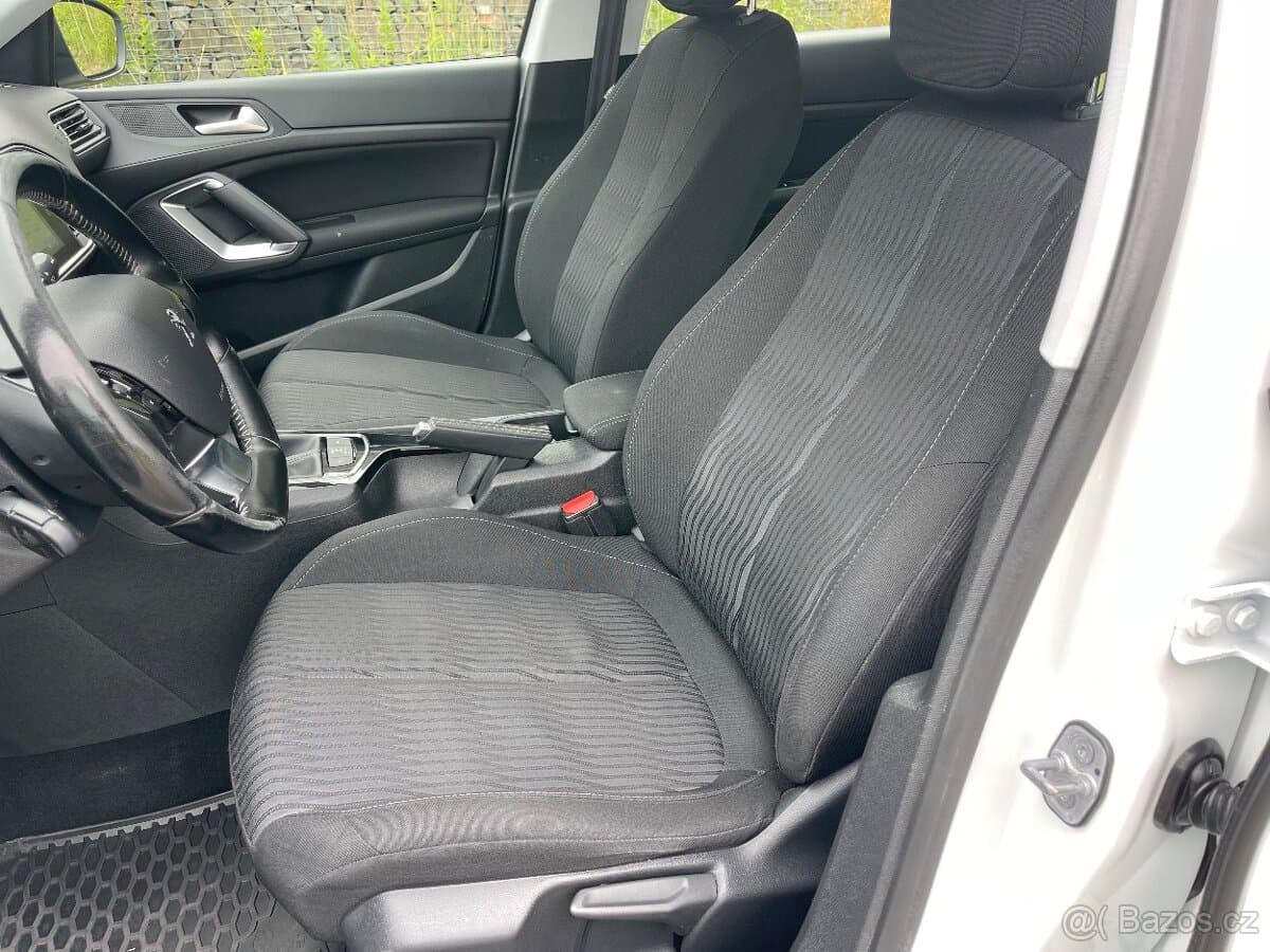 2016 Peugeot 308 - 12