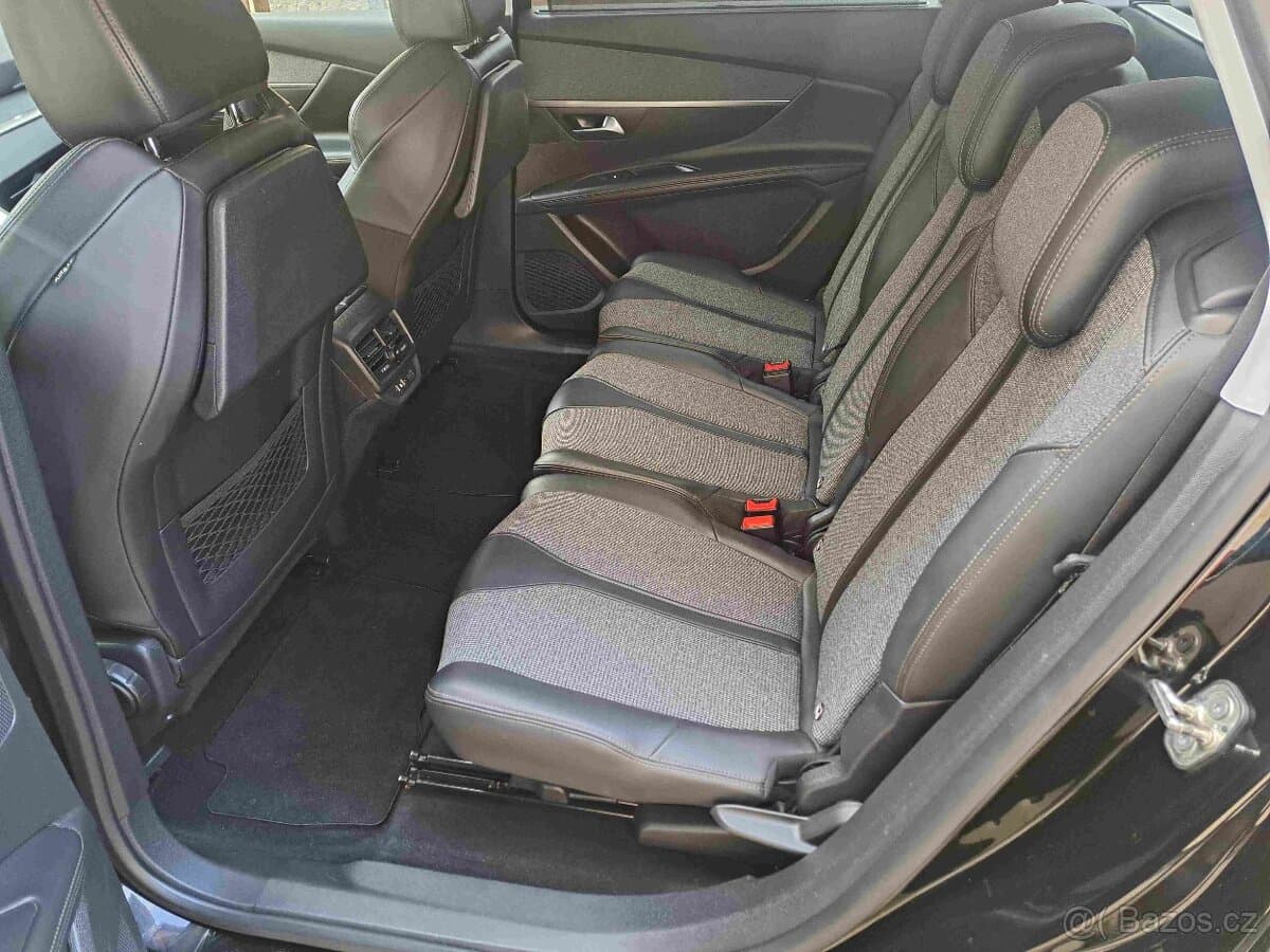 2019 Peugeot 5008 - 12