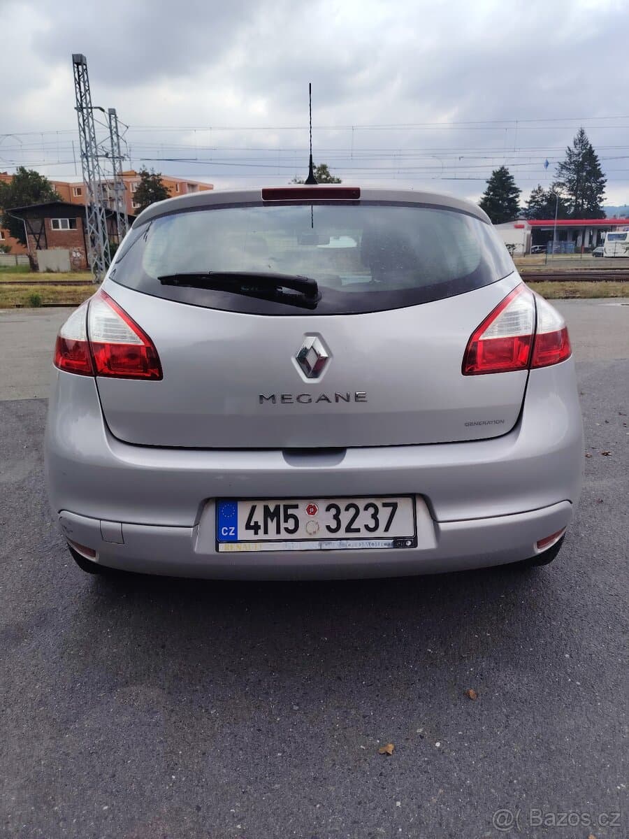 2010 Renault MEGANE - 12