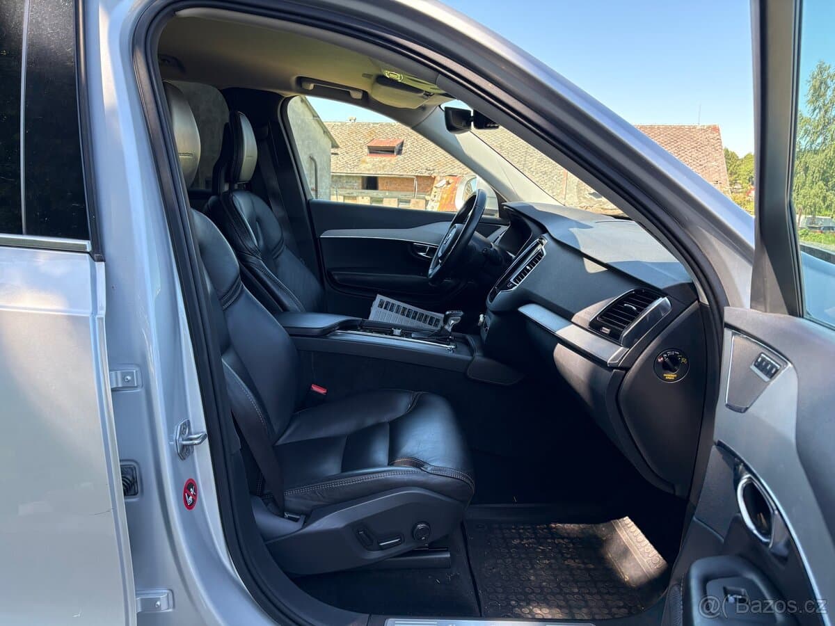Volvo XC90 - 12