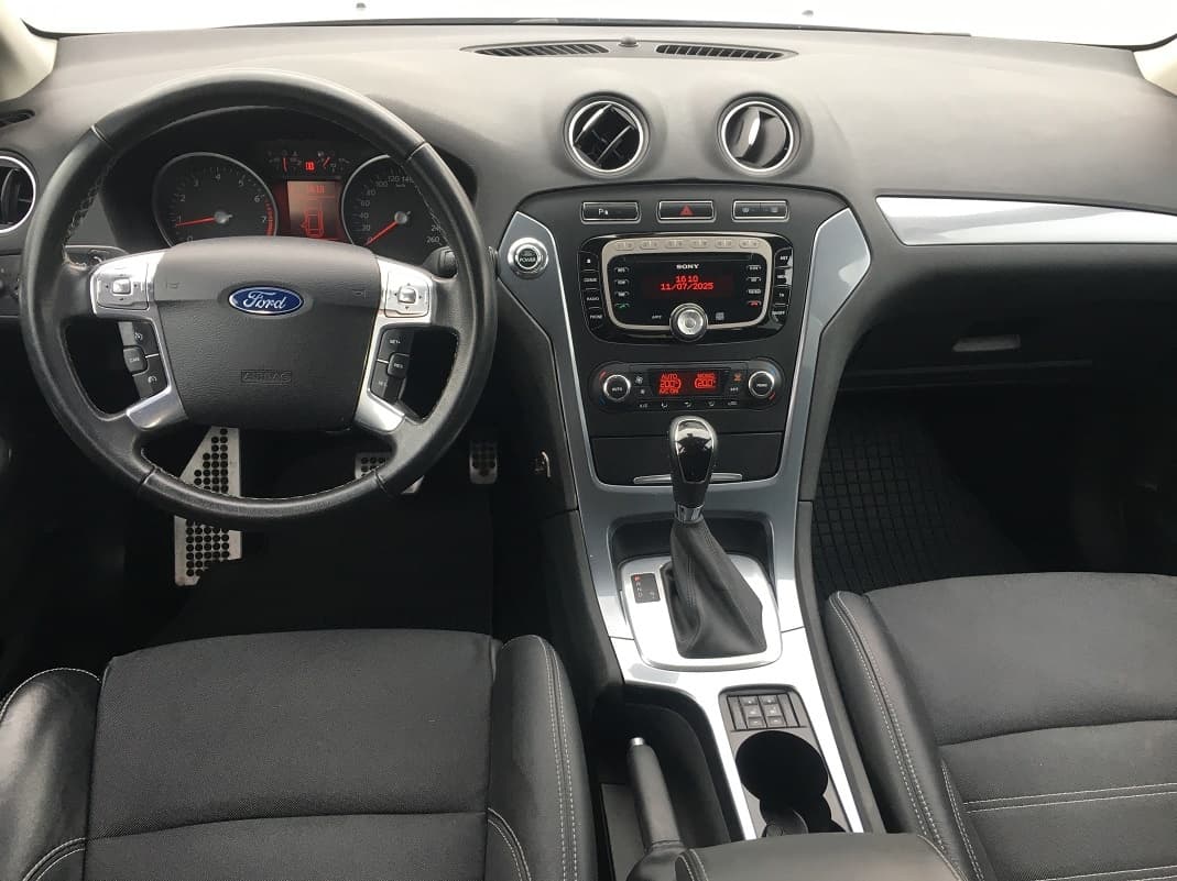 2010 Ford MONDEO - 12