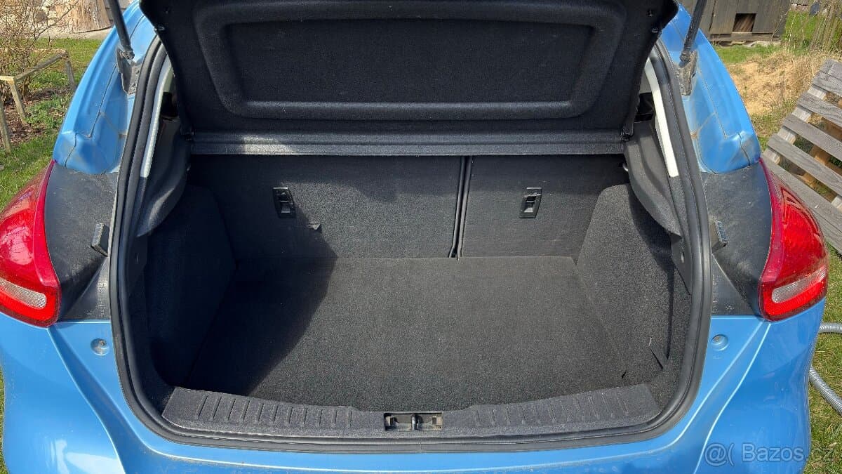 2016 Ford FOCUS - 12