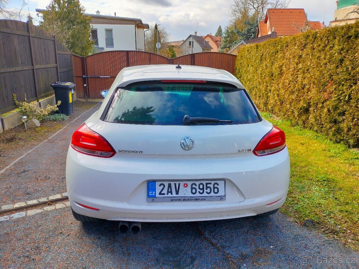 2010 Volkswagen SCIROCCO - 12