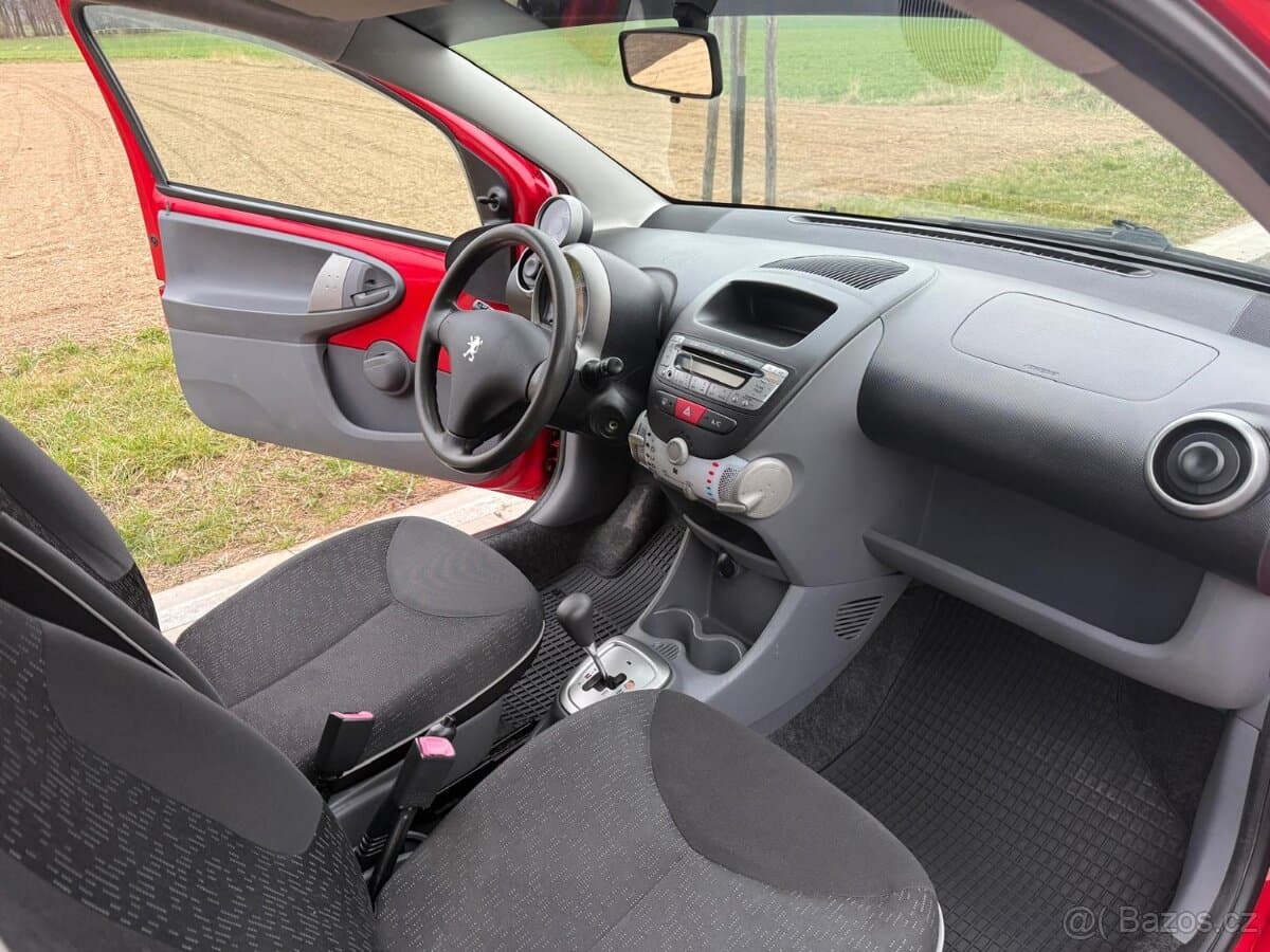 2009 Peugeot 107 - 12
