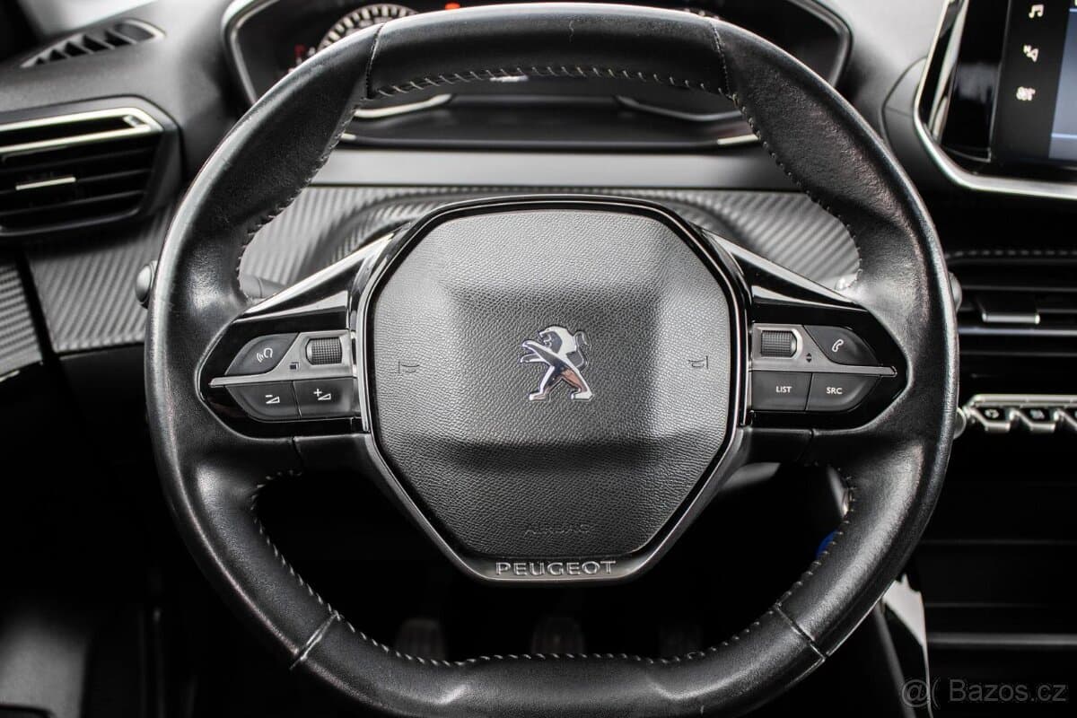2020 Peugeot 208 - 12