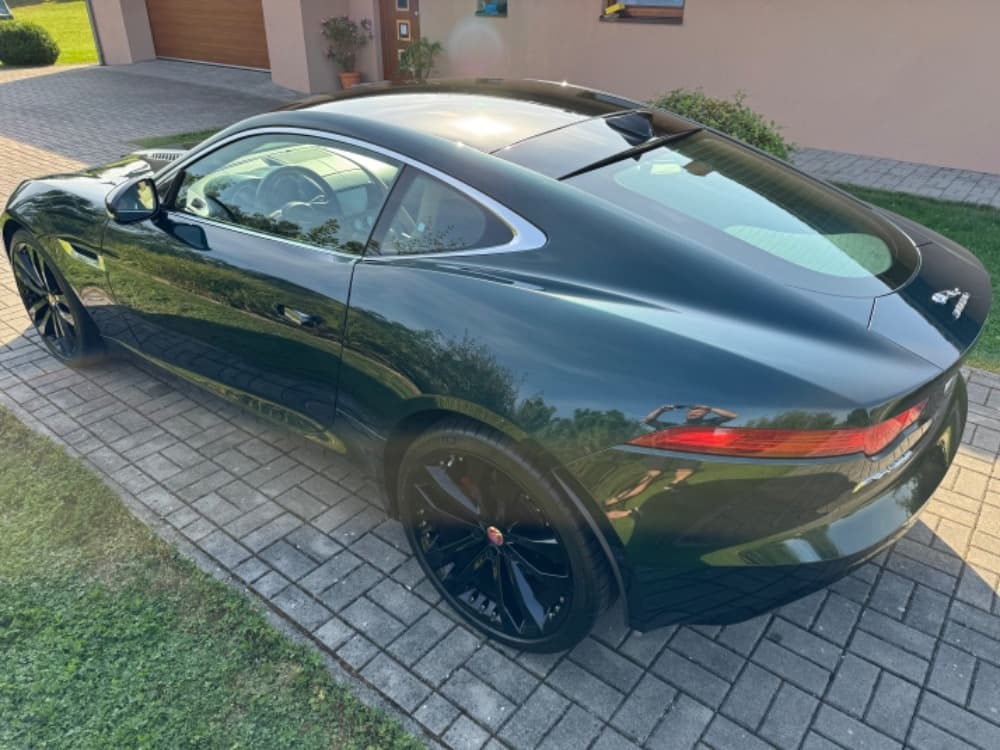 2014 Jaguar F-TYPE - 12