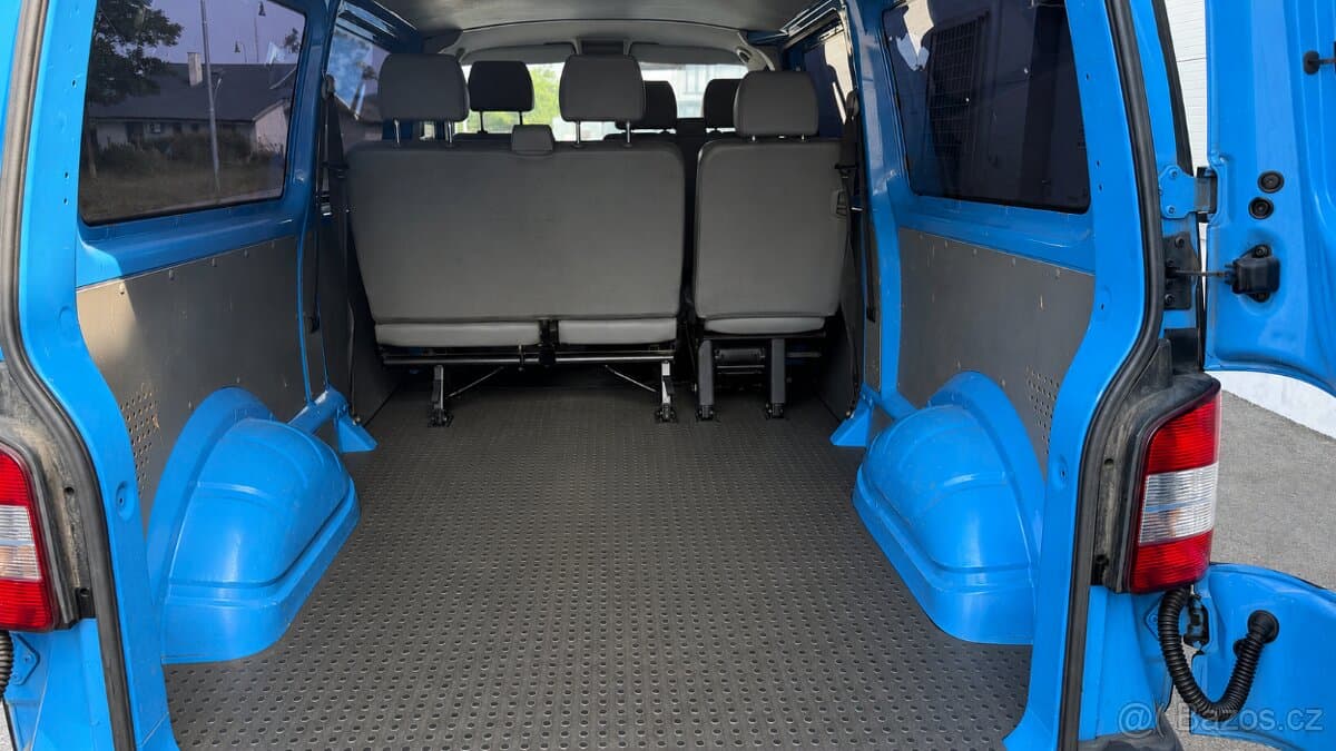 2010 Volkswagen TRANSPORTER - 12