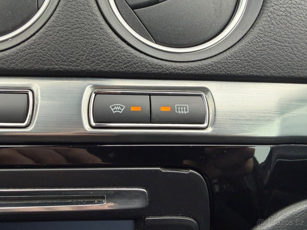 2011 Ford S-MAX - 12