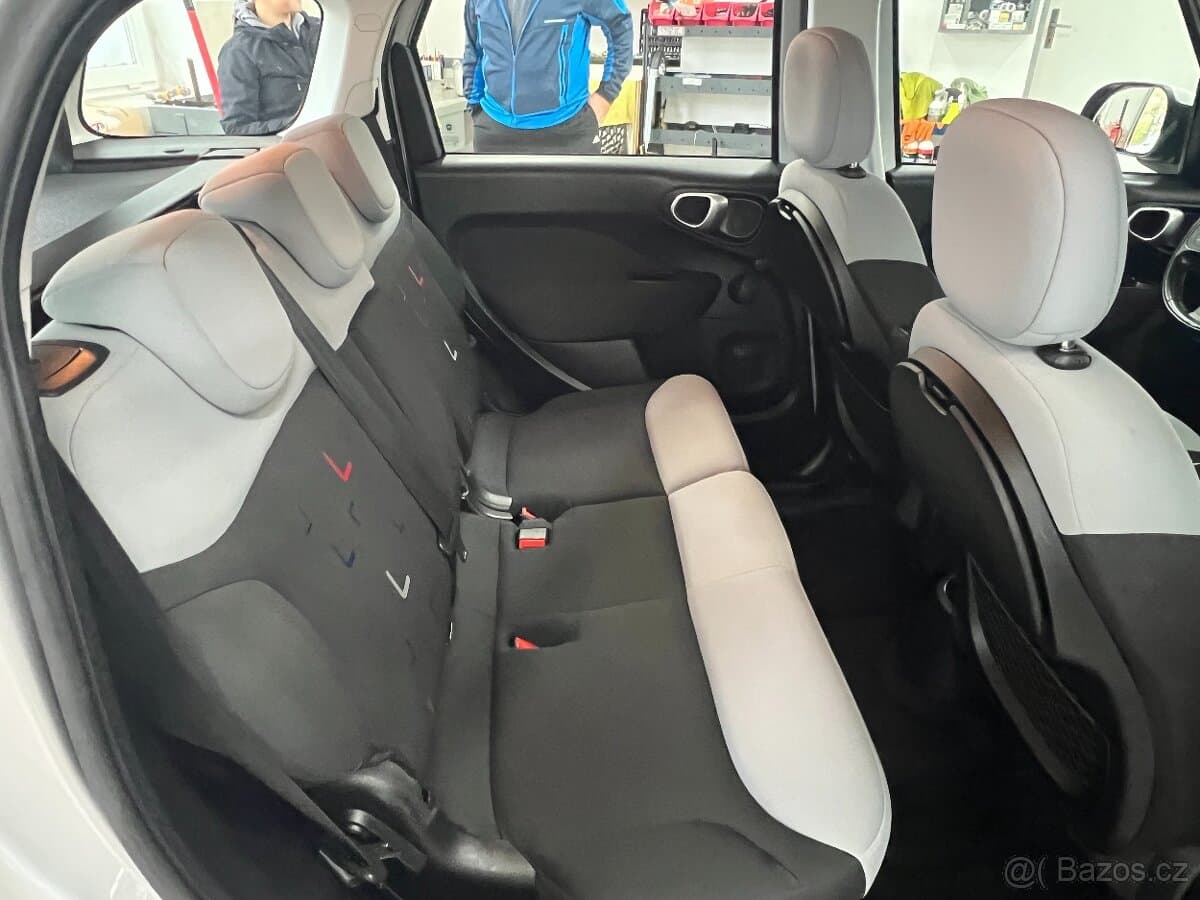 2017 Fiat 500 - 12
