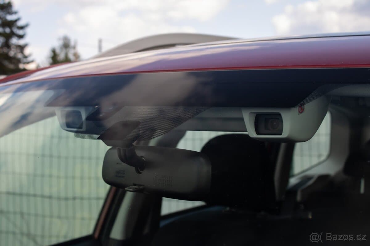2018 Subaru FORESTER - 12
