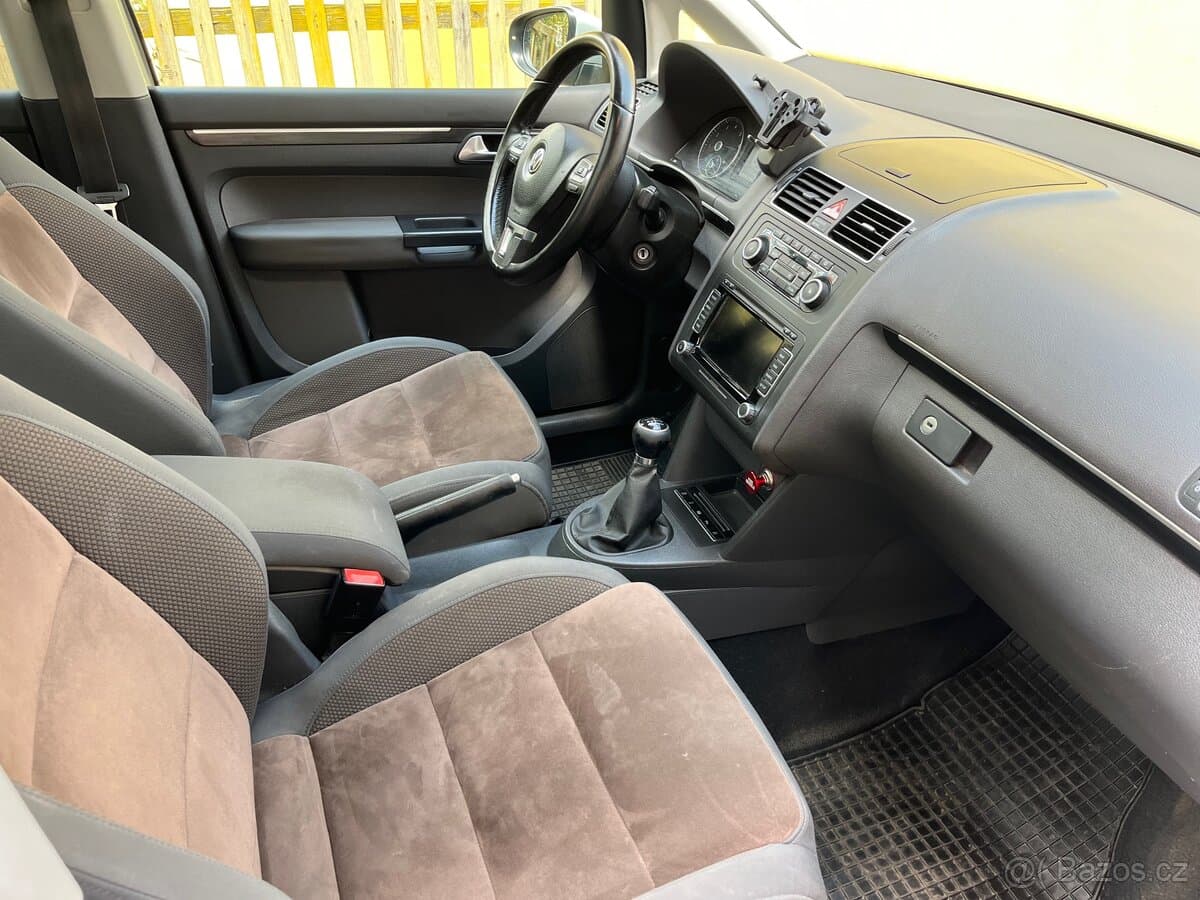 2011 Volkswagen TOURAN - 12