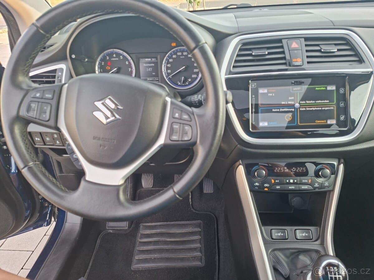 2018 Suzuki S-CROSS - 12