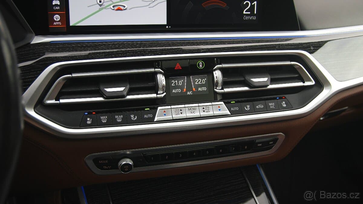 2021 BMW X7 - 12