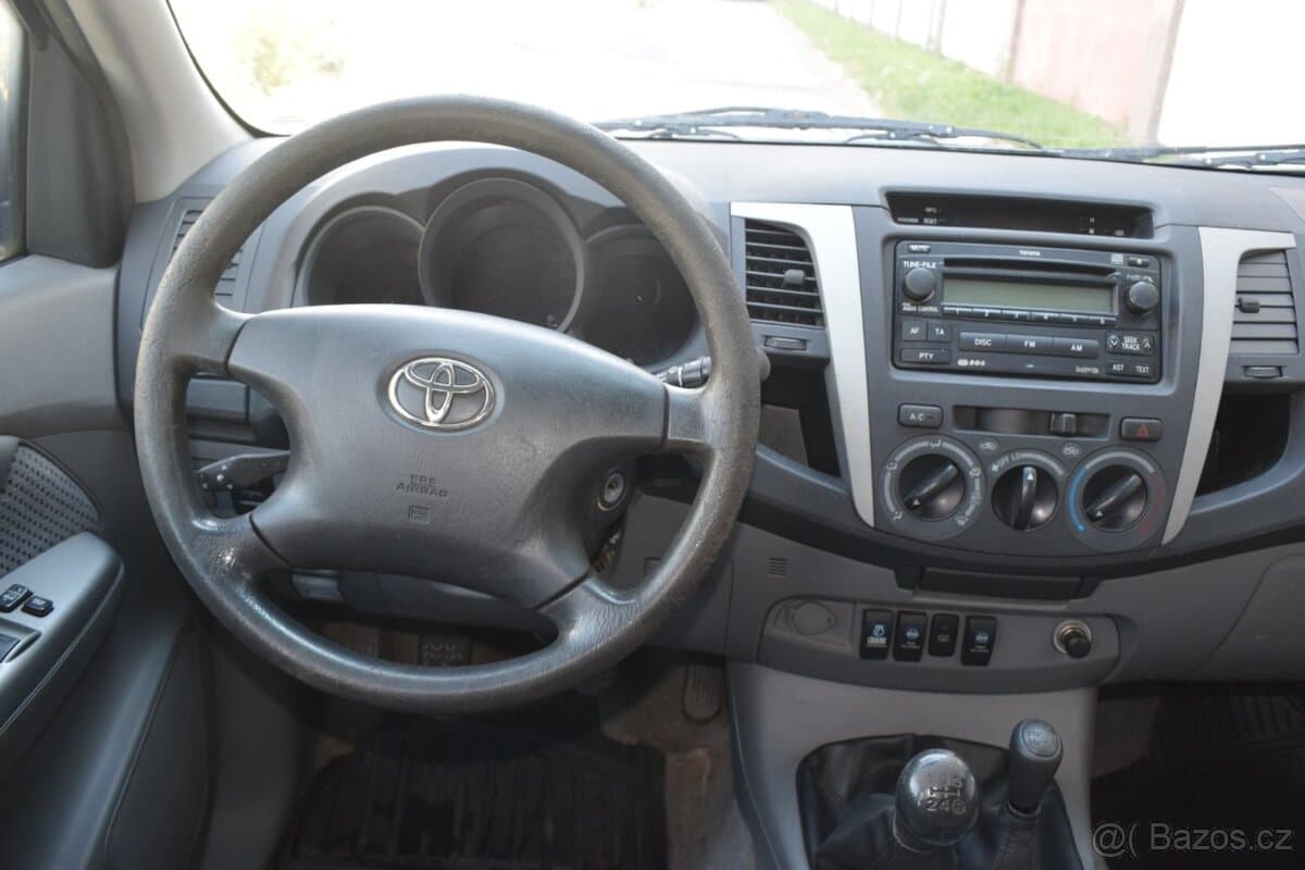 2008 Toyota HILUX - 12