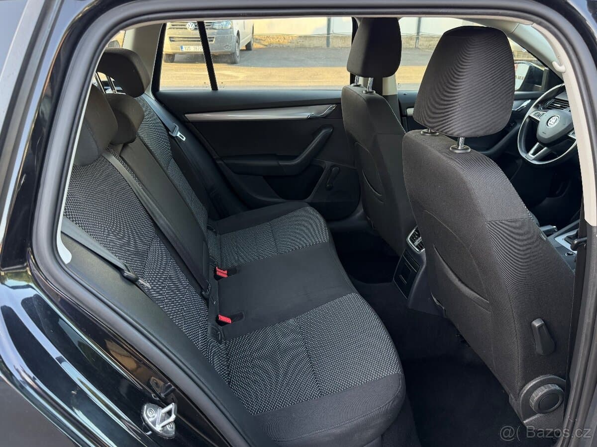 2015 Škoda OCTAVIA - 12