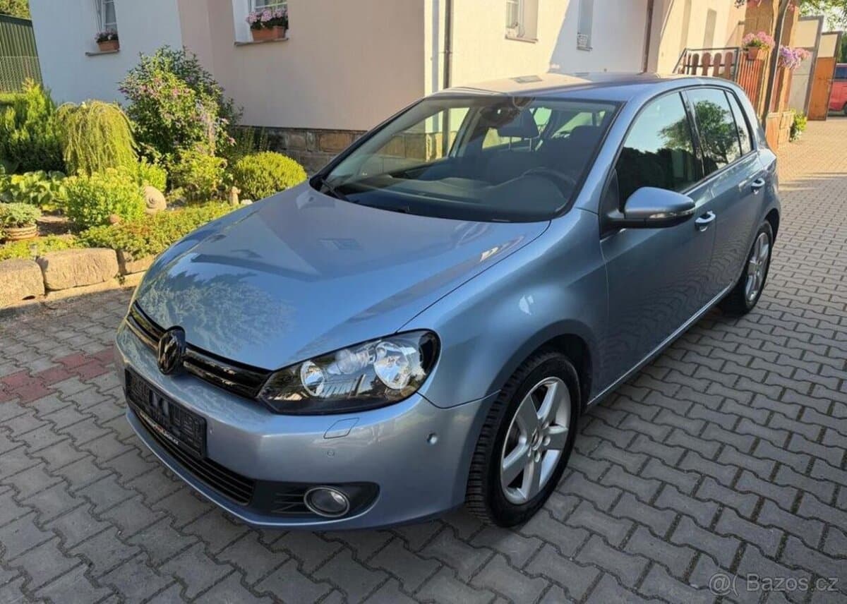 2010 Volkswagen GOLF - 12