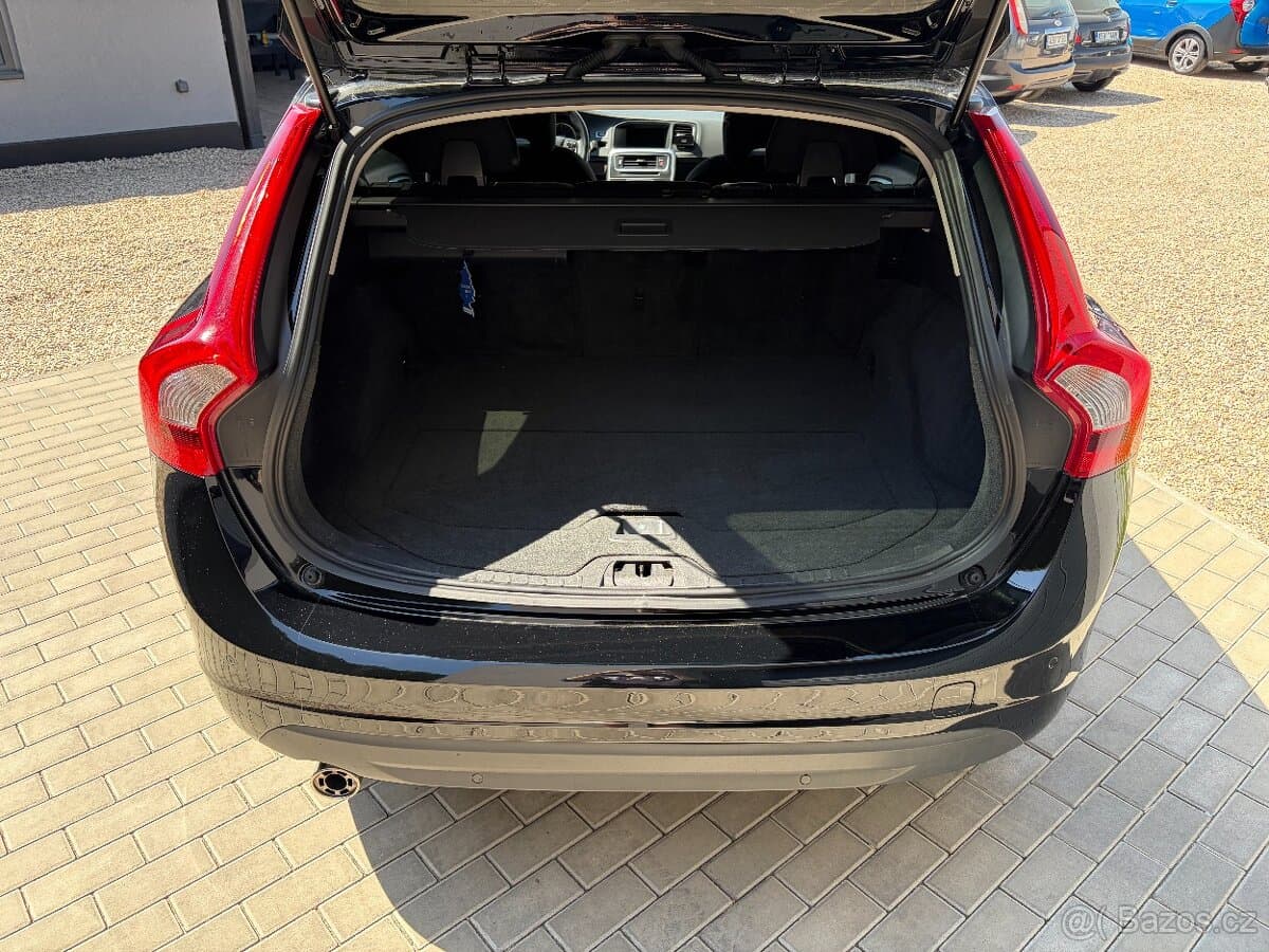 2012 Volvo V60 - 12
