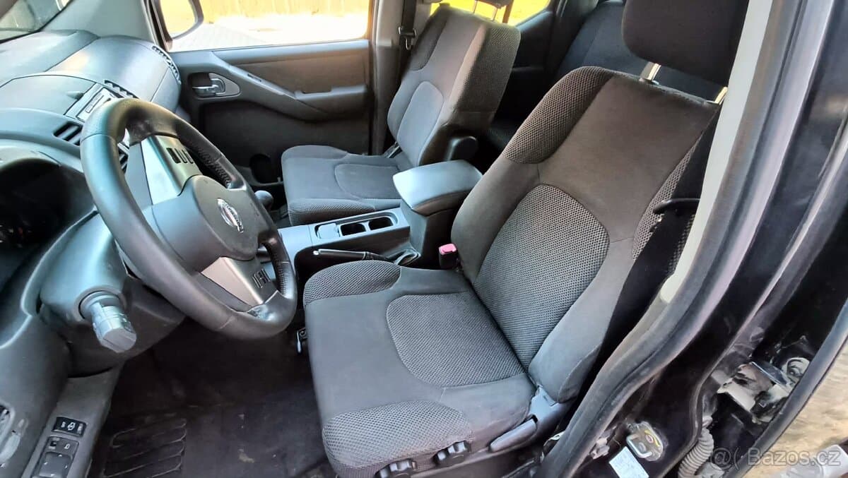 2006 Nissan NAVARA - 12