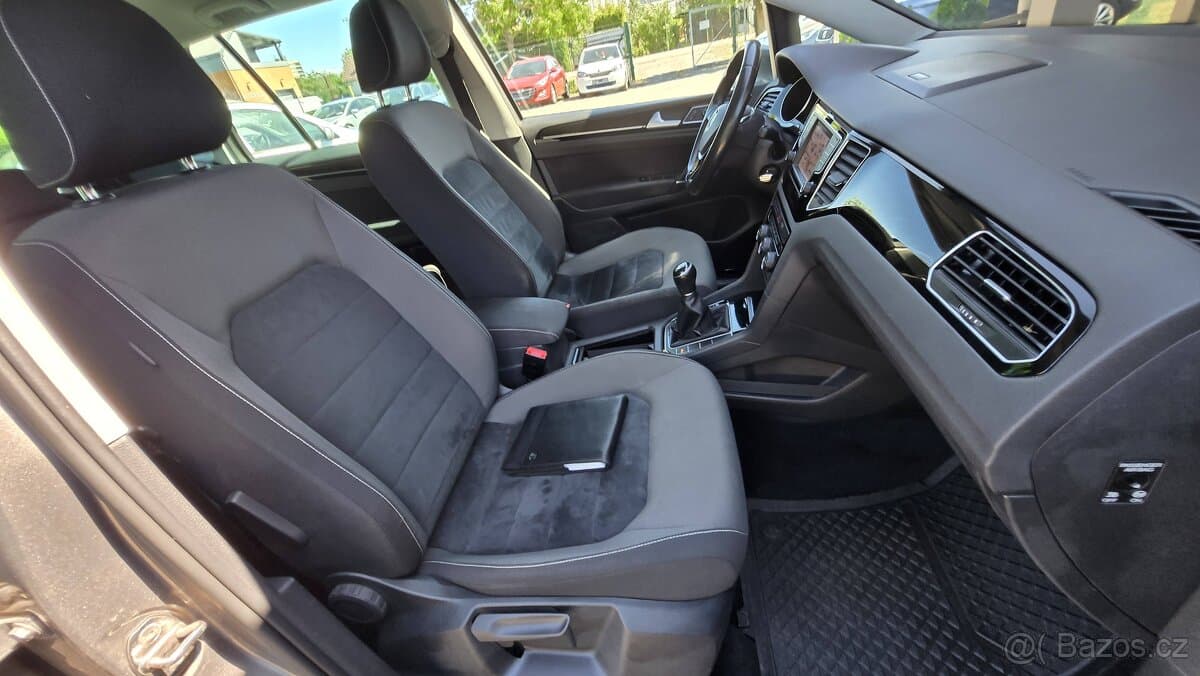 2017 Volkswagen GOLF - 12