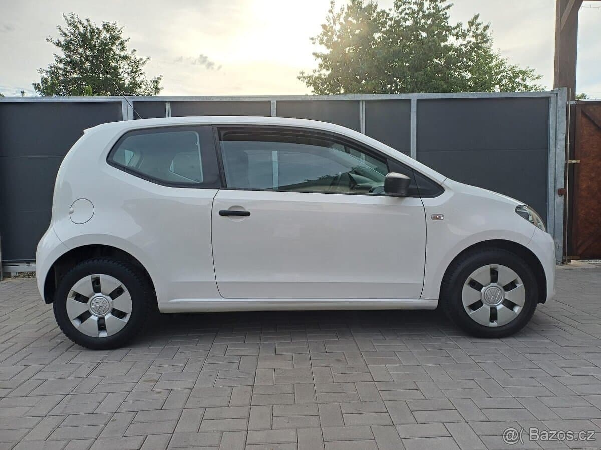 2012 Volkswagen UP! - 12