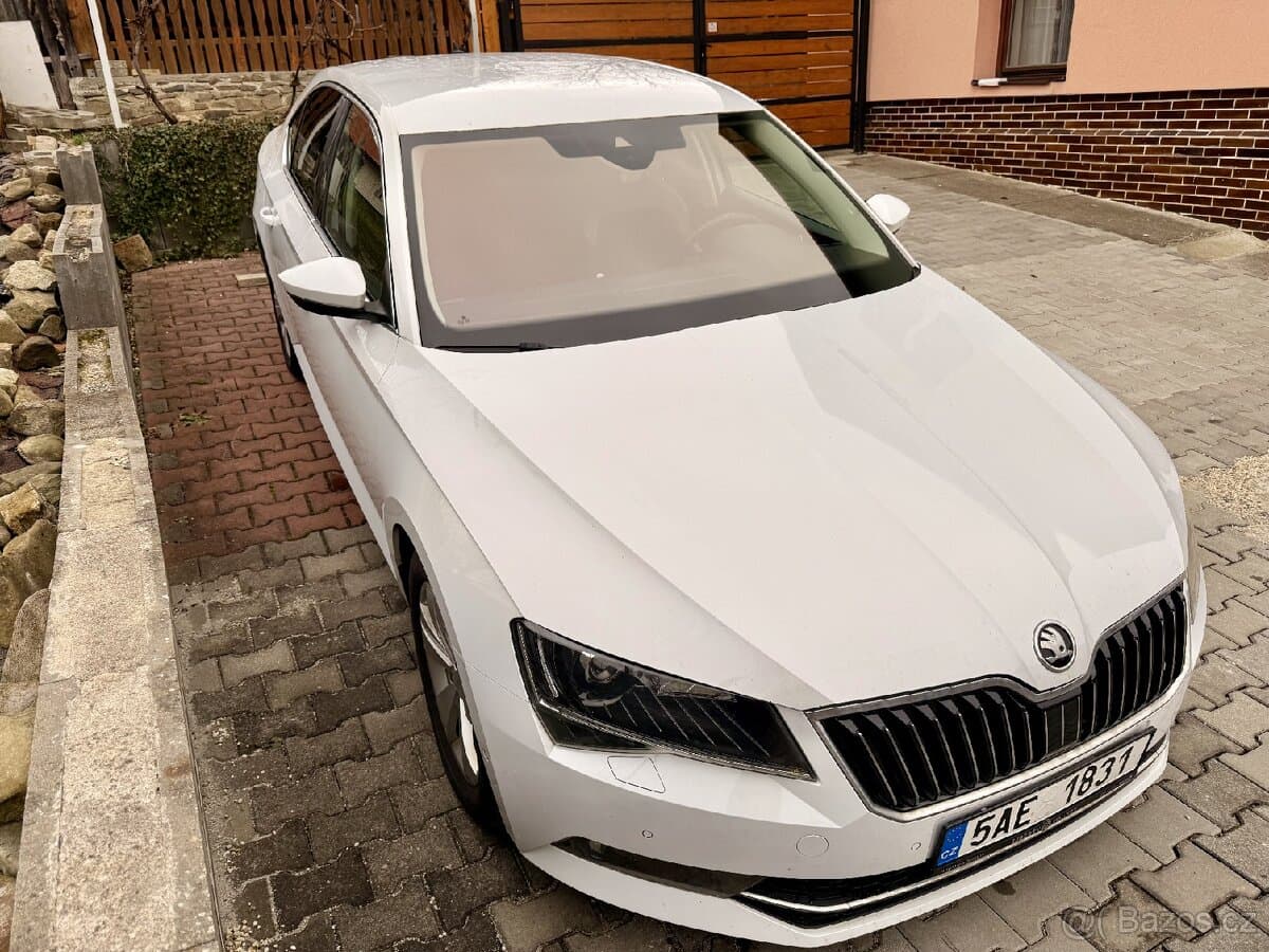 2016 Škoda SUPERB - 12