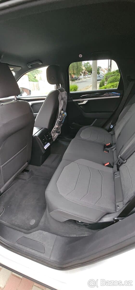 2019 Volkswagen TOUAREG - 12