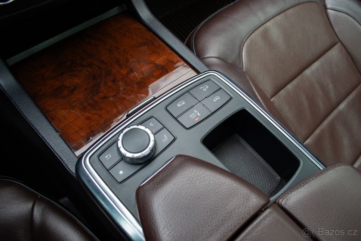 2013 Mercedes-Benz GL - 12