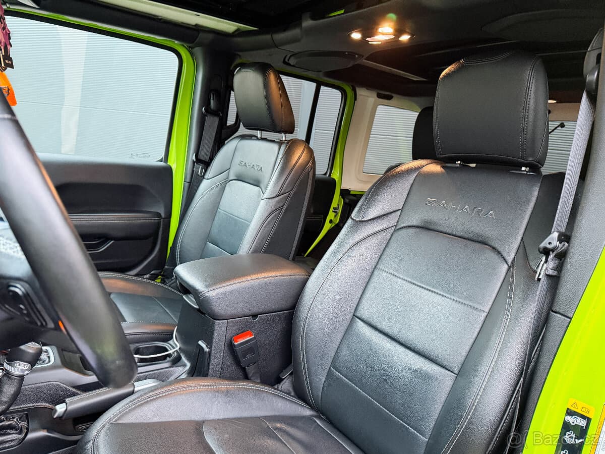 2021 Jeep WRANGLER - 12