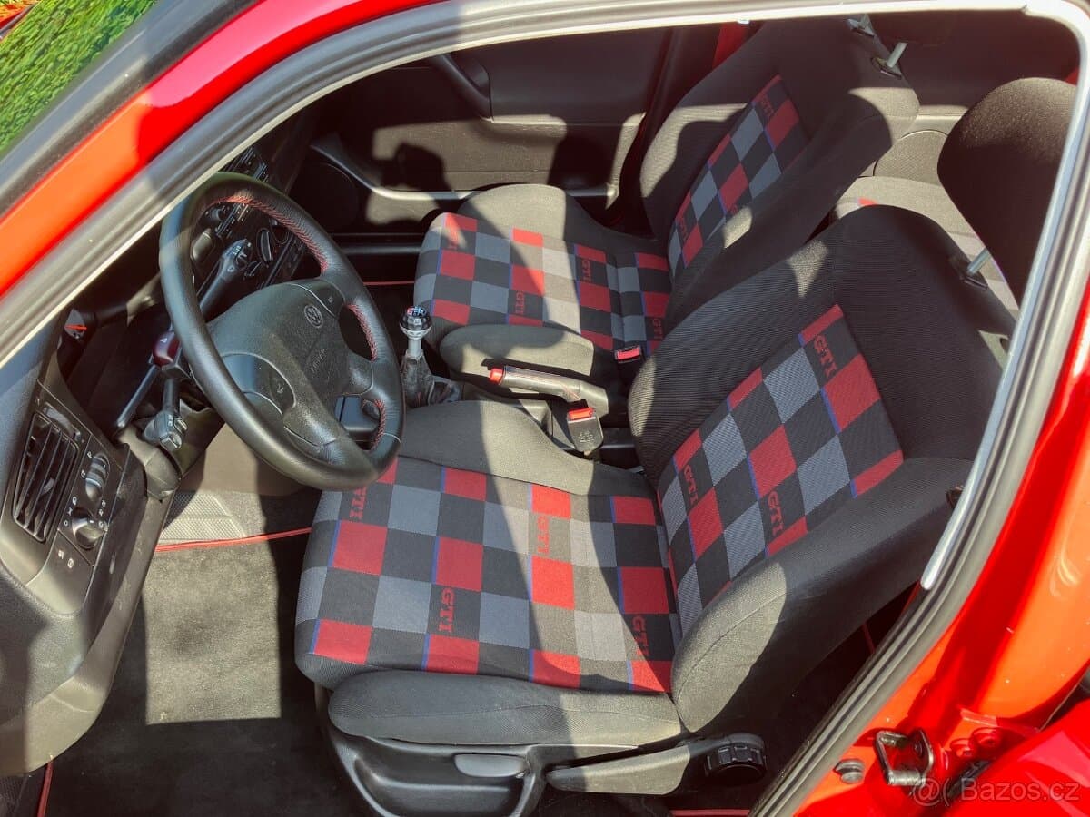 1996 Volkswagen GOLF - 12