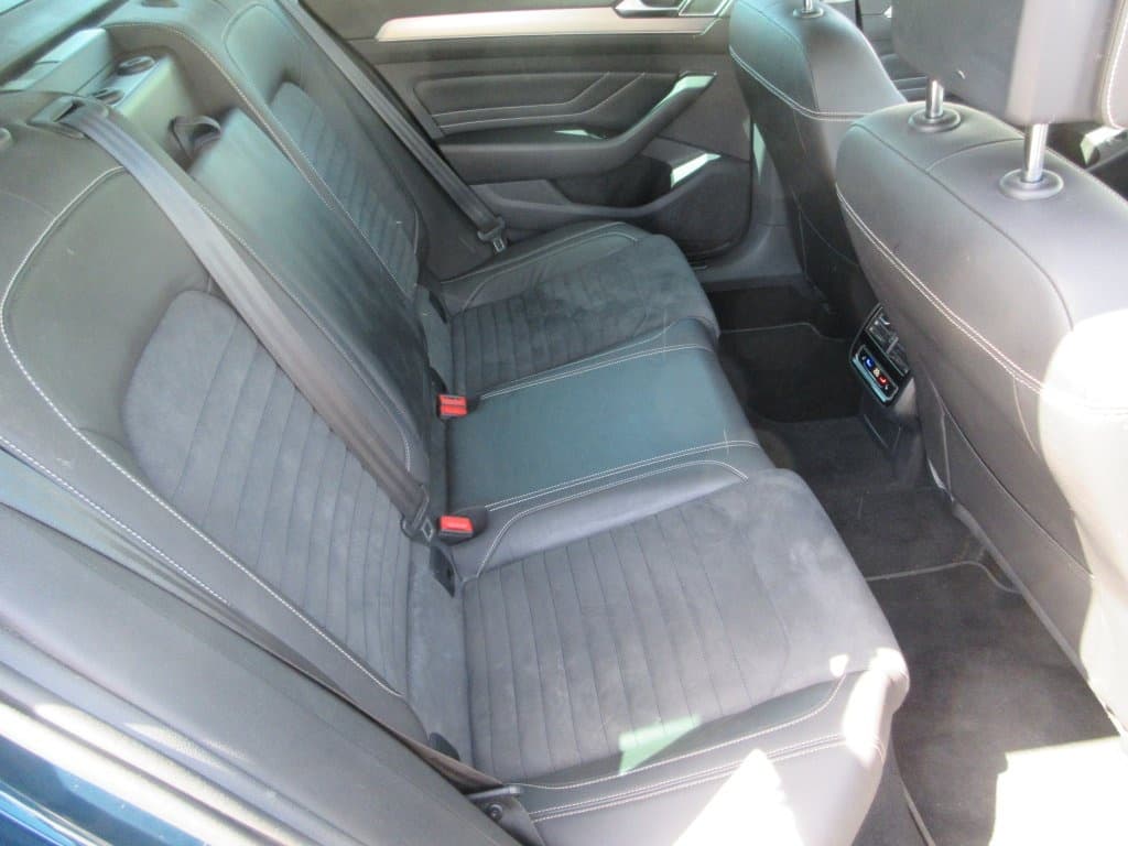 2022 Volkswagen PASSAT - 12