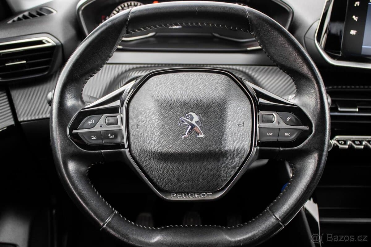 2020 Peugeot 208 - 12