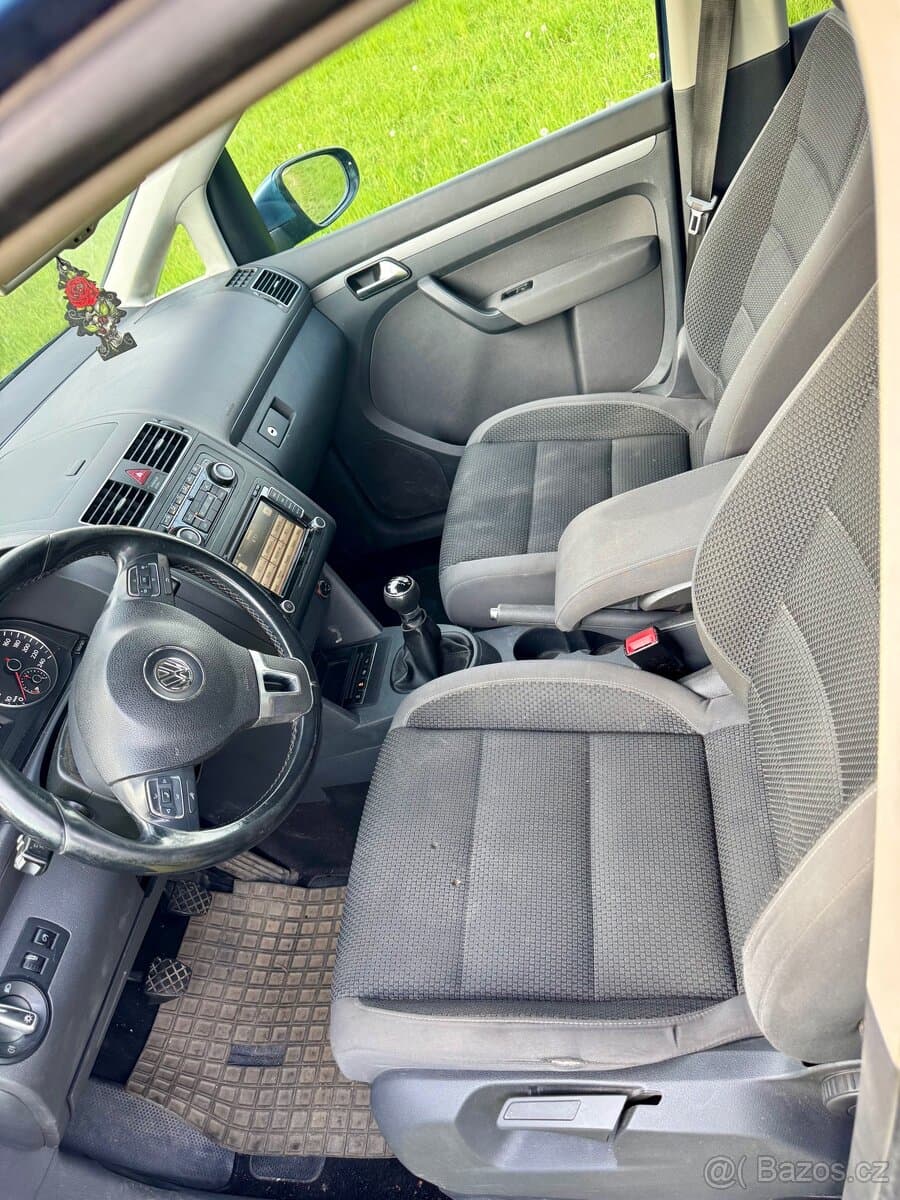 2012 Volkswagen TOURAN - 12