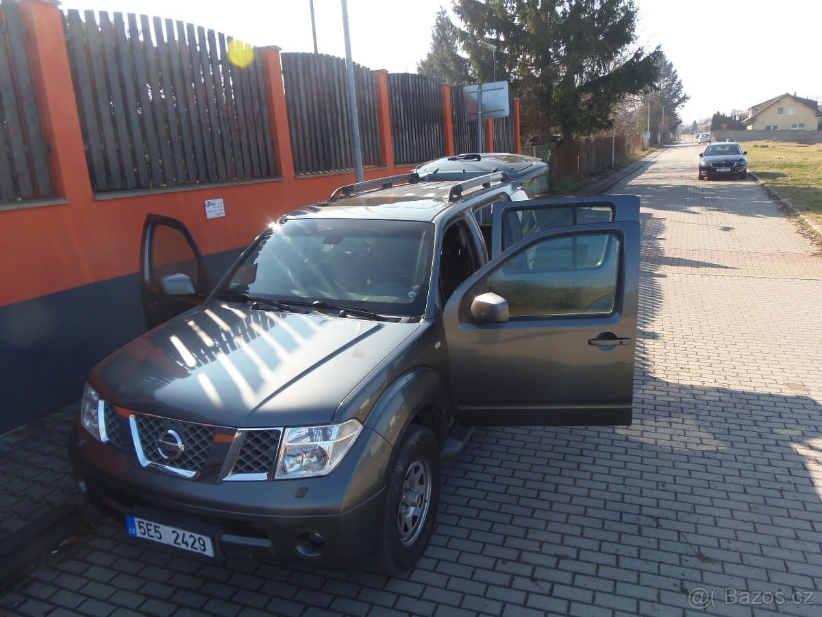 2005 Nissan PATHFINDER - 12