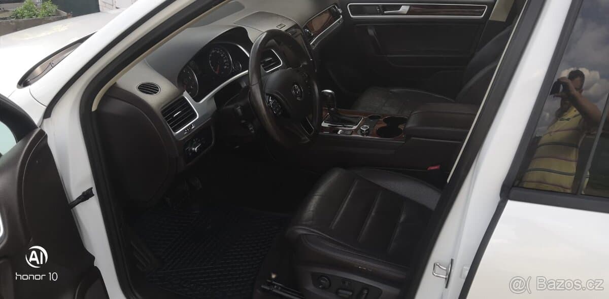 2013 Volkswagen TOUAREG - 12